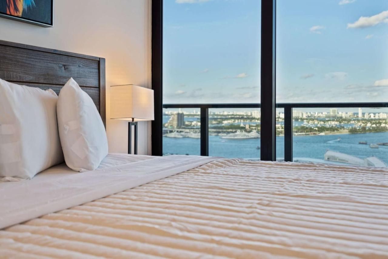 Lux 2bd With Stunning Water Views Apartamento *