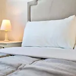 Lux 2Bd Apt With Stunning Water Views