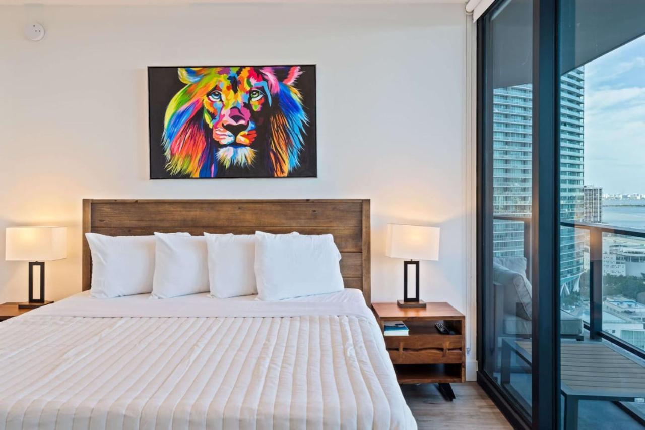 Apartment Lux 2bd With Stunning Water Views *
